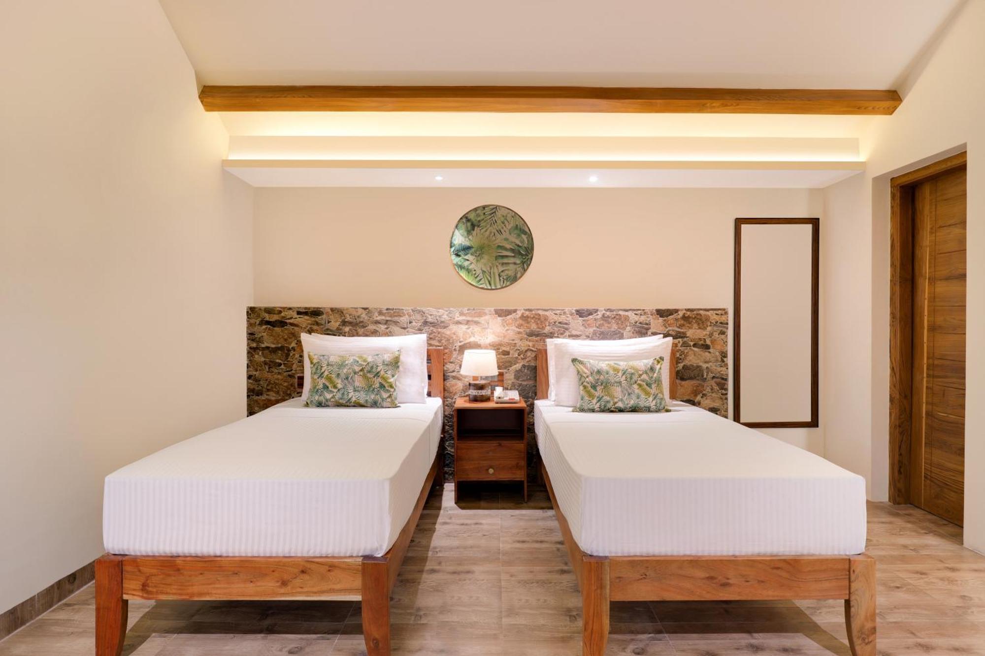 Lemon Tree Wildlife Resort, Канха Номер фото